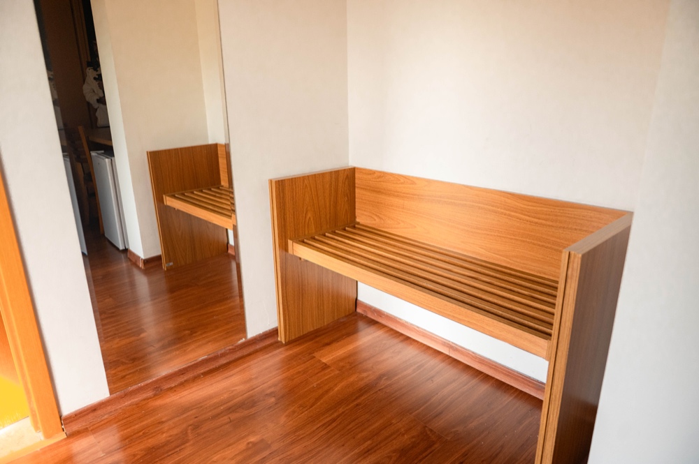 Mobiliário de apoio do Apartamento Deluxe