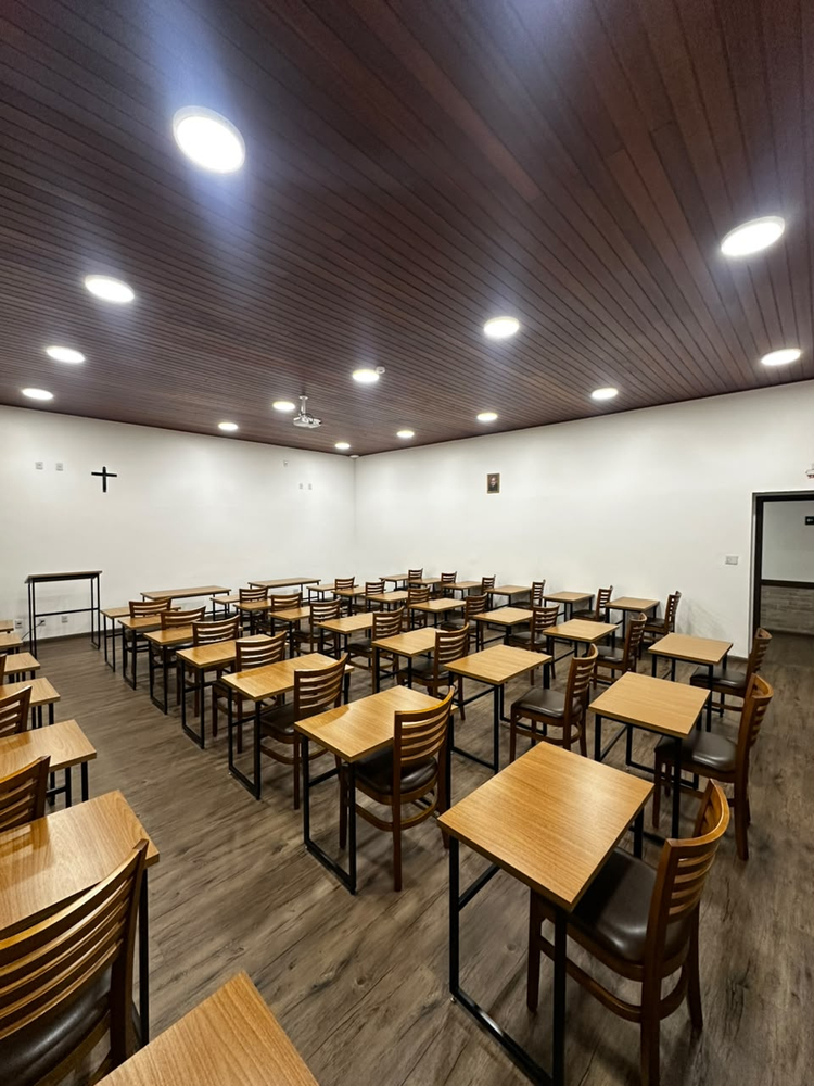 Mesas do Auditório Secundário